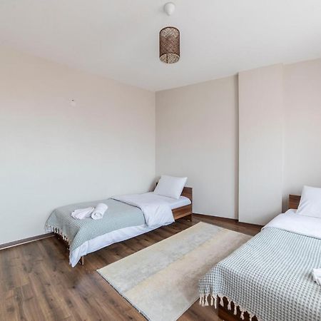 Centrally Located 2 Bedroom Apt With Netflix Bursa Eksteriør billede